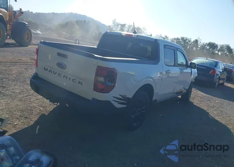 2024 Ford Maverick Lariat z USA, uszkodzony, nr VIN 3FTTW8S92RRB42062